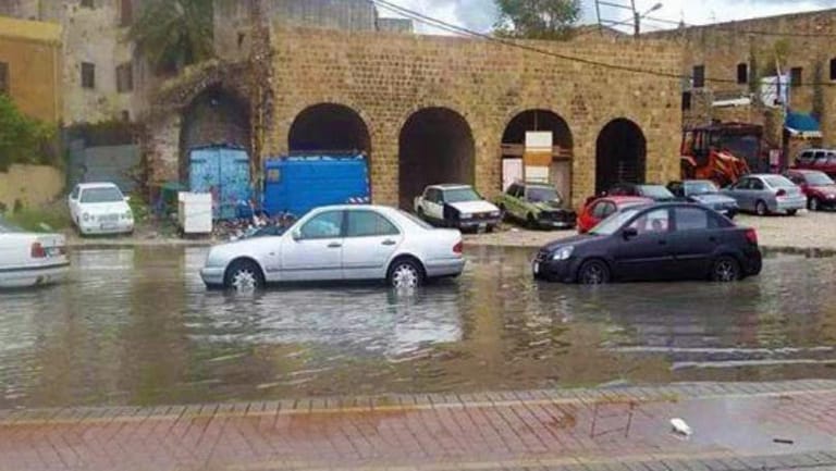 أمطار وسيول في صيدا... وحوادث سير!