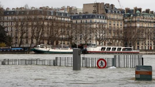 Nearly 1,500 evacuated in Paris region as rising Seine poses flood risk