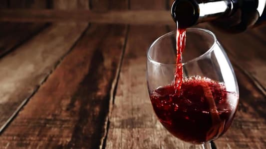 ما القاسم المشترك بين النبيذ والشاي والتوت؟