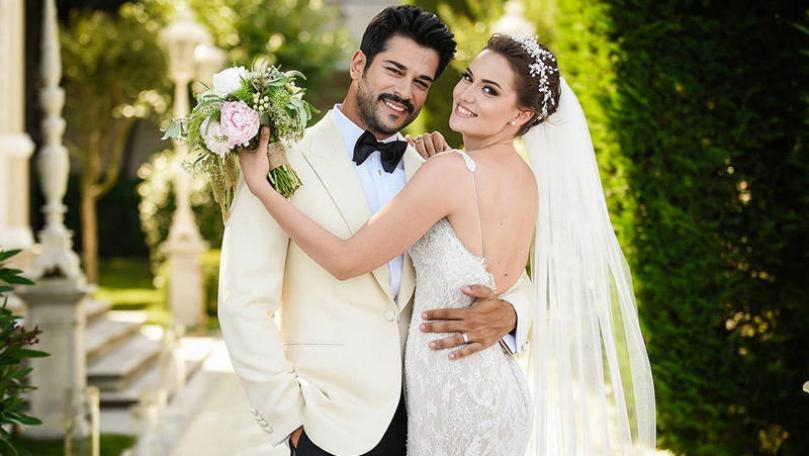 بالصورة: النجمة العربية تعلن طلاقها رسمياً من النجم العربي