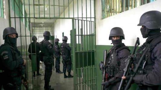 Brazilian inmates riot, take hostages in Rio de Janeiro prison