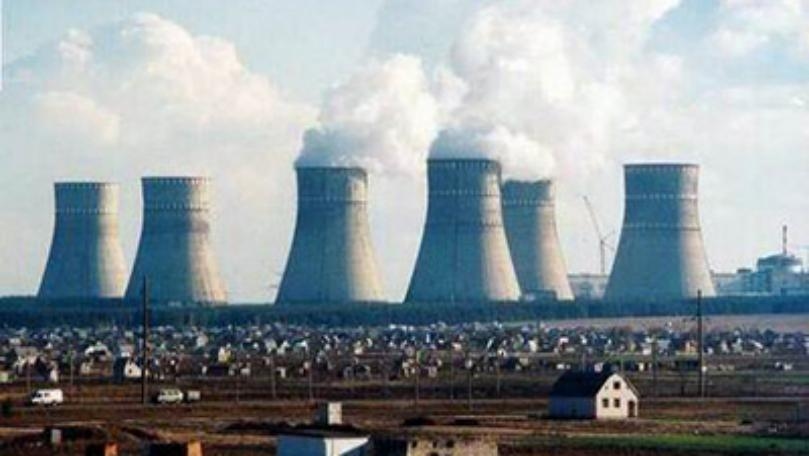 Ukraine switches power plants to fuel oil, closes schools to save gas