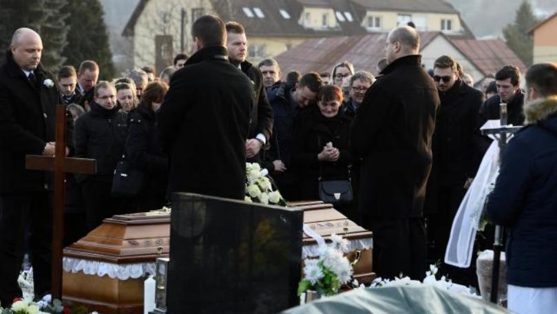Slovak president urges government shakeup in wake of murder of journalist