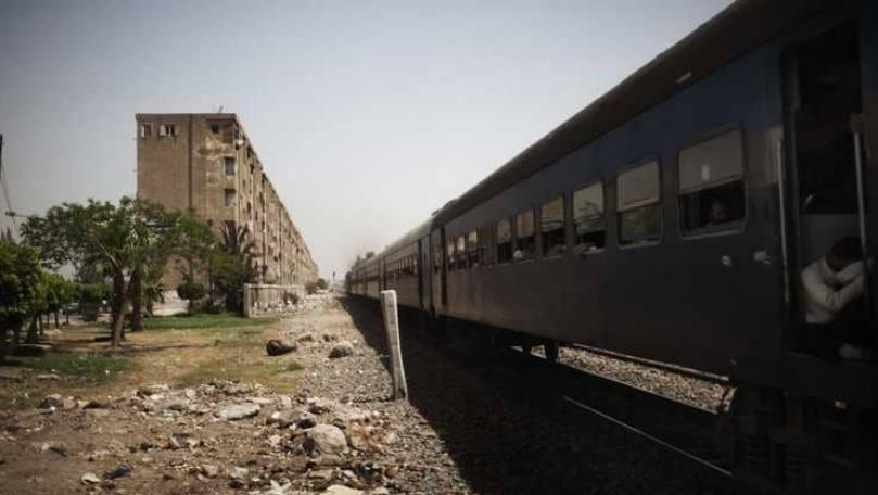 مشروع خط سكك حديدية لربط المتوسط والأحمر