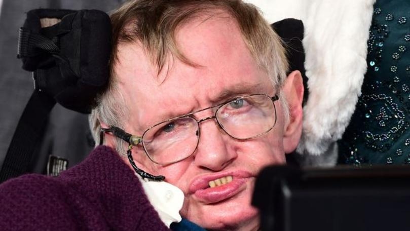 12 of the Most Inspiring Stephen Hawking Quotes to Live Your Life By