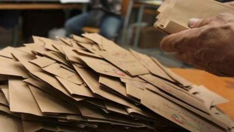 مخالفات انتخابية فاضحة... هذا ما يحصل في مكاتب الدولة