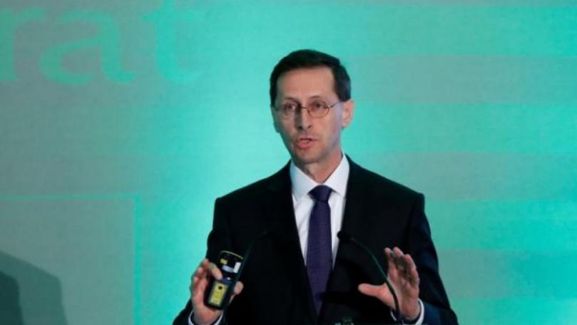Hungary in no rush to join euro zone, minister says
