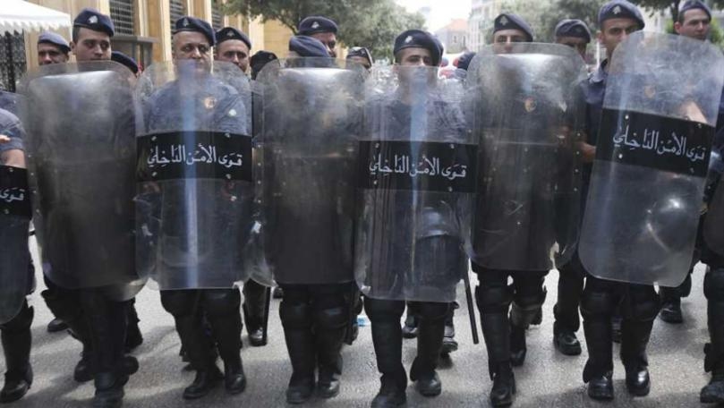 عسكريّون وضبّاط لقياداتهم: احفظوا كرامتنا أو فلنرحل!