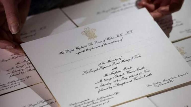 دعوات زفاف مطبوعة بماء الذهب!