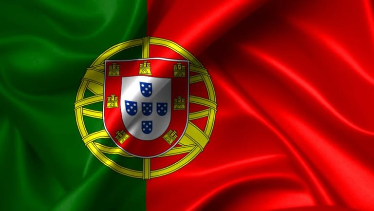 Portugal says 2017 budget gap halves with bank injection discounted