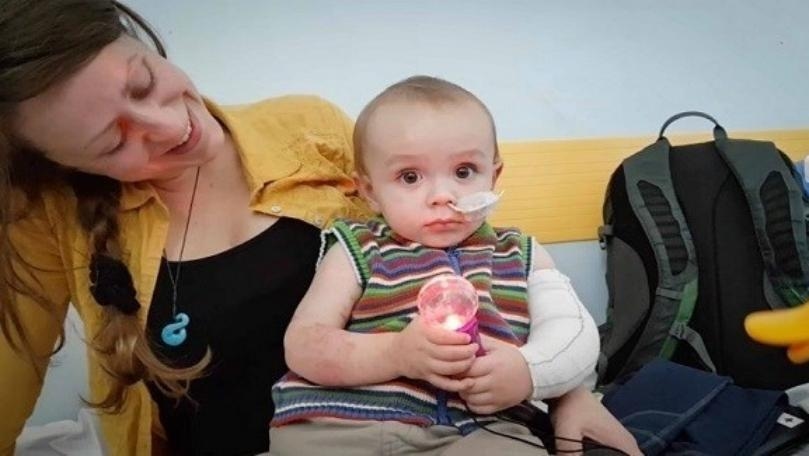 بتروا ساقه بعد إصابته بالانفلونزا