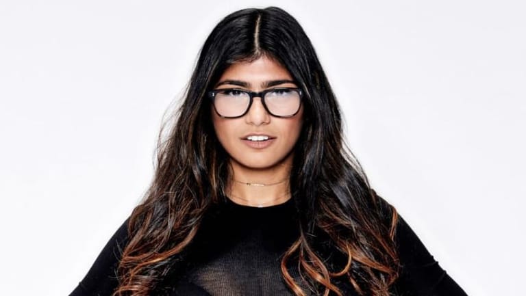 هل اعتزلت ميا خليفة التمثيل الإباحي؟