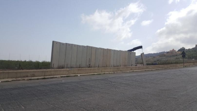 Israel resumes construction of concrete wall with Lebanon