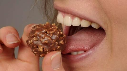 ما الذي يدفع الناس لتناول الحلوى؟