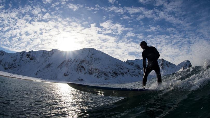 ابنة جاكي شان مشرّدة بعد أن طردها من منزله
