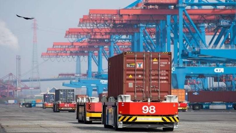 بيلا وكيندال في صور حميمية تثير الجدل