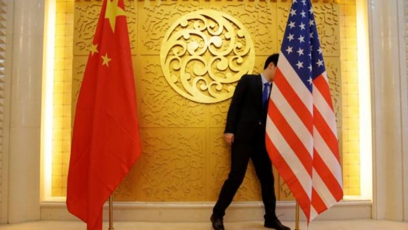 بالصورة: ابنة دنيا بطمة تحدث الضجة