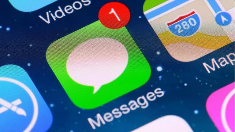 This Man 'Got a Text From His Dad' Six Years After He Died