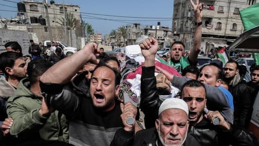 Palestinians Halt Protests to Bury their Dead after 58 Killed on Gaza Border