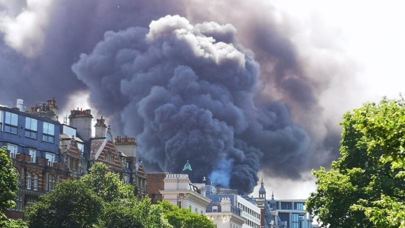 Massive fire erupts near Mandarin Oriental hotel in London's Knightsbridge