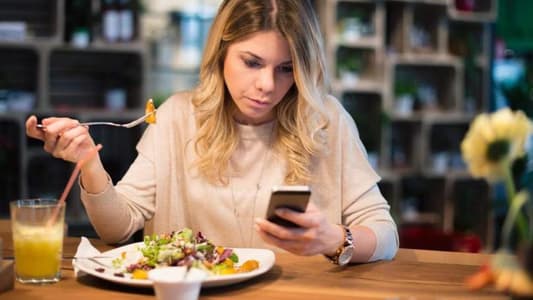 Eating Alone Is a Big Cause of Unhappiness, Study Finds