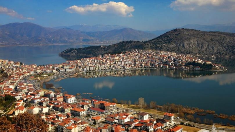 Reuters: Prime ministers of Greece and Macedonia arrive at border crossing in Prespes region for signing ceremony on name deal