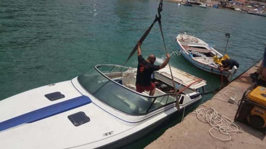 Marine rescue units recover sinking boat off Jounieh port