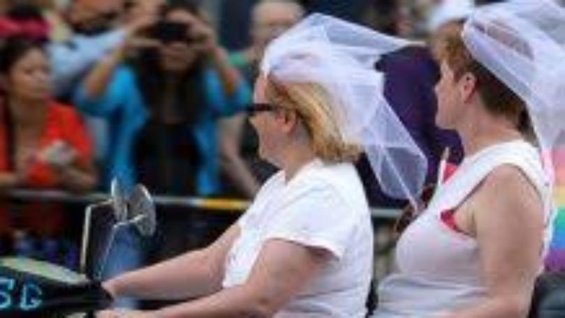 Spain offers free fertility treatment for lesbians and single women