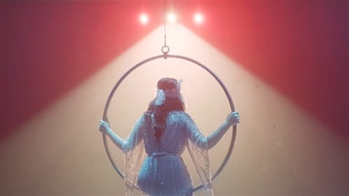 Watch: Singer Elissa Reveals Battle With Cancer for First Time