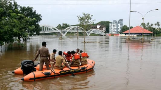 أزمة "وخيمة" في الهند بسبب الفيضانات        