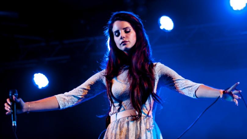 Lana Del Rey Vows to 'Visit Palestine' During Israel Tour in Wake of Backlash