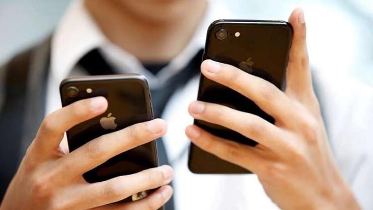 آبل تقرّ: مشاكل في هواتف Iphone 8