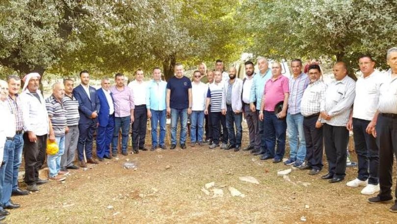 Photos: 35-Year-Old Japanese Man Marries Hologram Girl