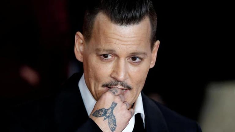 جوني ديب خارج "قراصنة الكاريبي"... فهل كشف السبب؟