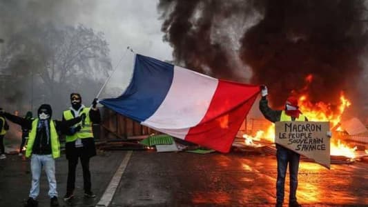 صدامات بين الشرطة الفرنسية وذوي السترات الصفر في باريس