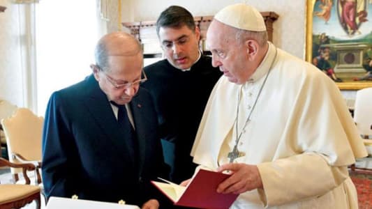 عون متّهم: "يستغلّ زيارة البابا"