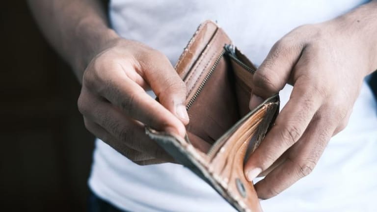 بعد طول انتظار.. مُساعدات لـ200 ألف أسرة لبنانيّة