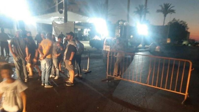 محتجون قطعوا الطريق عند ساحة الشهداء في صيدا