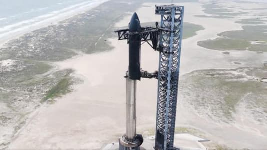 Starship Megarocket Achieves First Ocean Splashdown