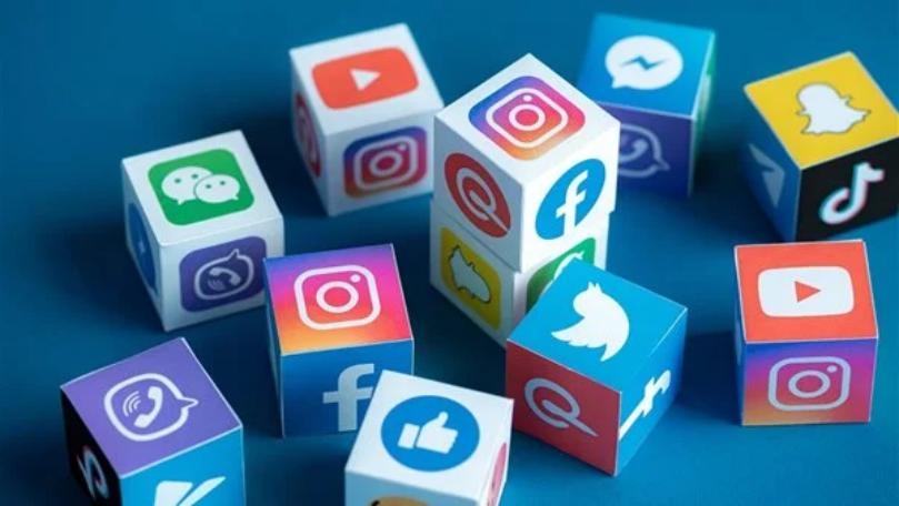 الصين تحذف 1.4 مليون منشور على مواقع التواصل
