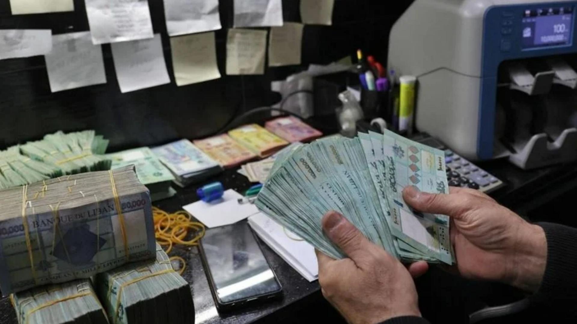 10729 متقاعدًا في المهن الحرّة ينتظرون رفع قيمة رواتبهم