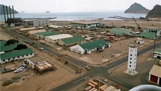 Violent explosion shakes Yemen's Aden refineries: Alarabiya TV