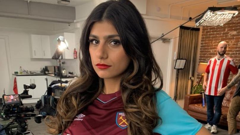 Mia Khalifa Puts on Premier League Shirt and Social Media Goes Into Meltdown