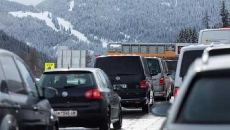 طوابير بطول 16 كيلومترا في إيطاليا بسبب الثلوج 