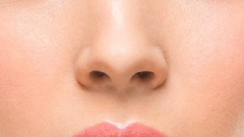 هل تؤثّر عملية تجميل الأنف على الصّوت؟ 