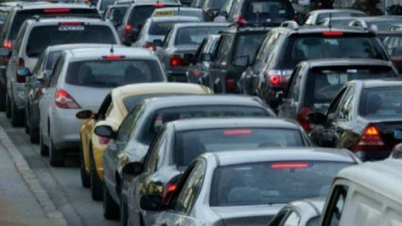زحمة سير خانقة من نهر الموت باتجاه الضبية