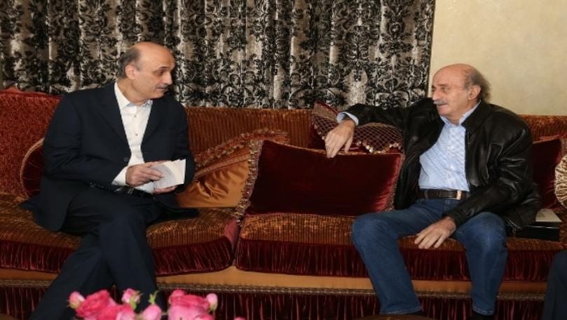 "القوات": جنبلاط لن يجد أحداً إلى جانبه...