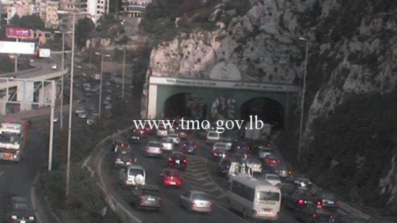 "التحكم المروري": حركة المرور كثيفة من نهر الكلب باتجاه جونية