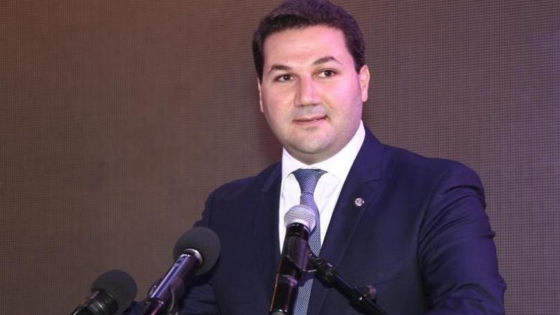 سجال بين النائبين نواف الموسوي ونديم الجميّل خلال إلقاء النائب سامي الجميّل كلمته في جلسة مناقشة البيان الوزاري