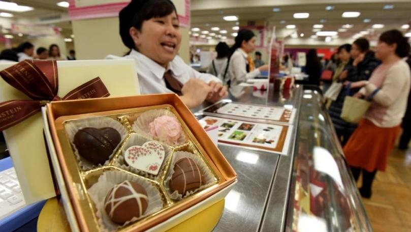 Japanese Women Challenge Tradition of Giving Chocolates to Male Colleagues